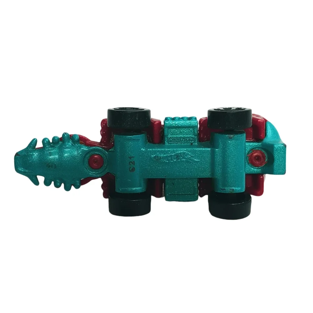 Hot Wheels Crocodile Car Red Blue Alligator Vehicle Mattel Diecast Collectible